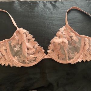 38C Victoria secret pink lace bra